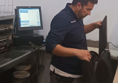 Instalación de un Sistema de Videovigilancia para Mediterránea Catering SL en el Centro de Alto Rendimiento de La Cartuja